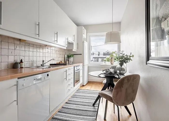 Lejlighed Spacious & Cosy - Ideal Location Majorstuen